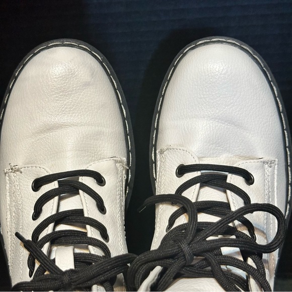 Sincerely Jules Harley White Lace up & Side Zipper Combat Boots New Size 8.5 - Picture 7 of 9
